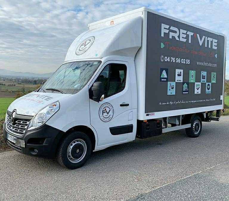 UN CAMION TOUT NEUF